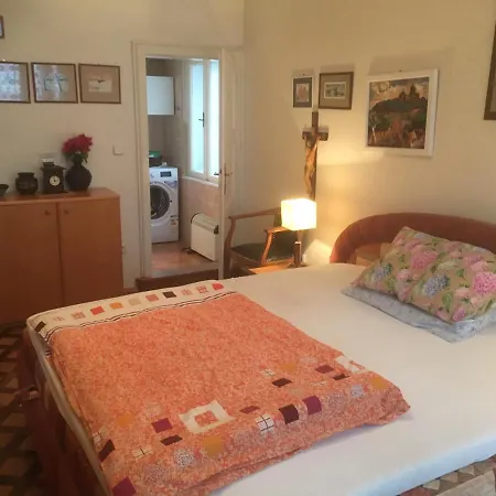 Apartment Retro U Imperialu *